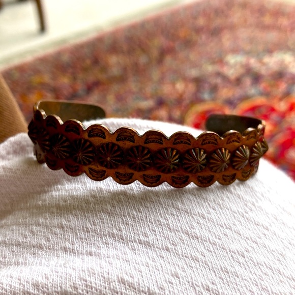 Solid copper cuff bracelet. Mid century Native American western piece. - Picture 8 of 9